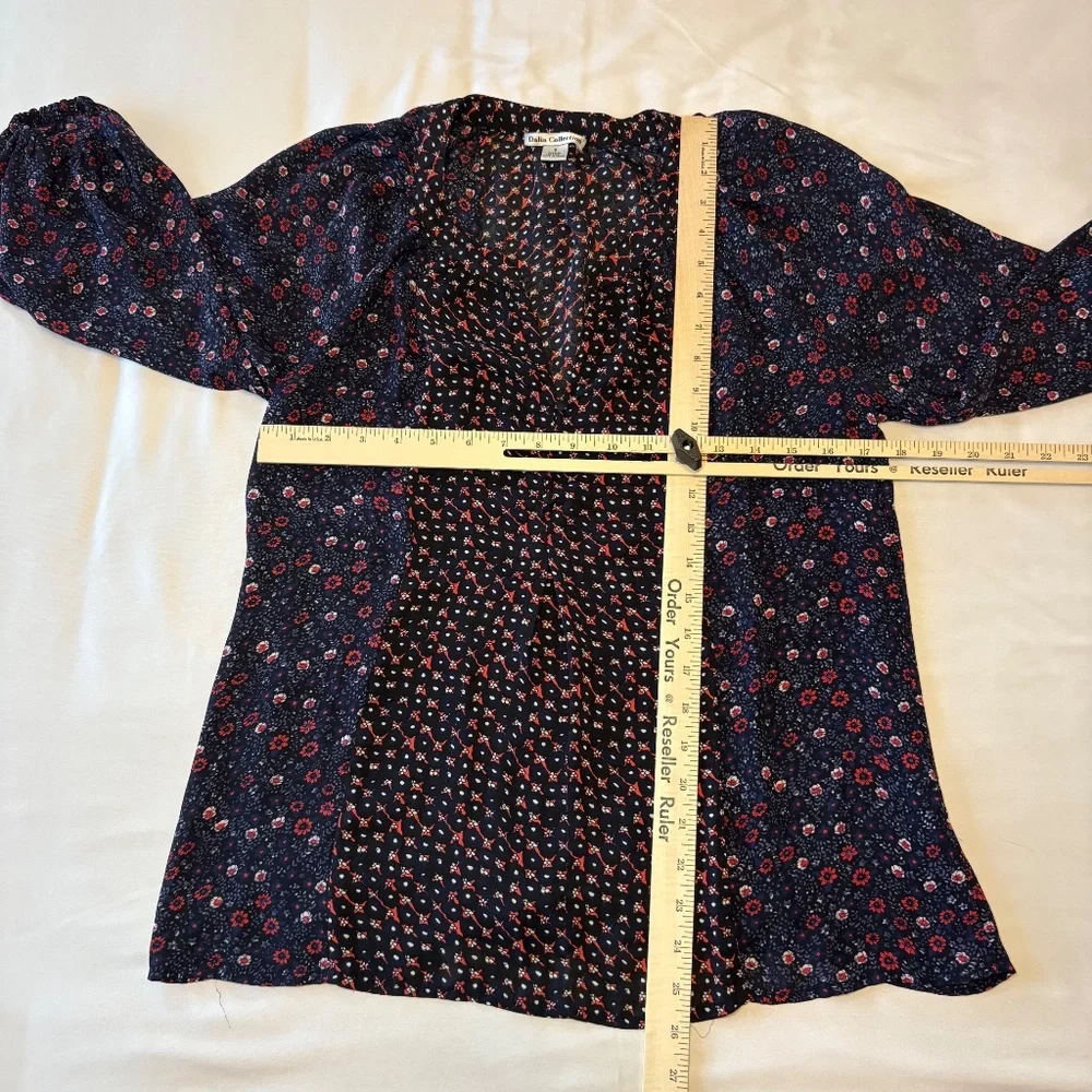 Dalia Collection Floral Print Blouse Size Small - Picture 3 of 6
